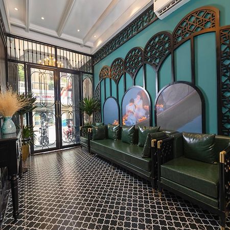 Madelise Amica Hotel And Travel Hanoï Extérieur photo