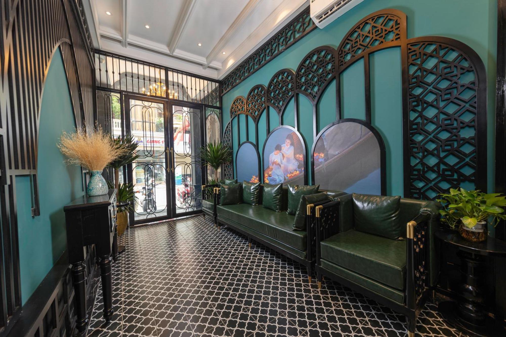Madelise Amica Hotel And Travel Hanoï Extérieur photo