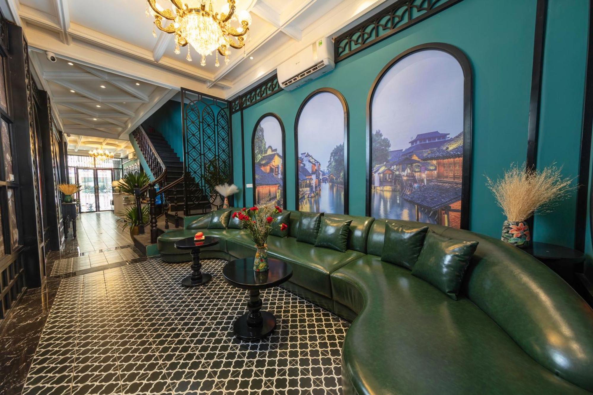 Madelise Amica Hotel And Travel Hanoï Extérieur photo