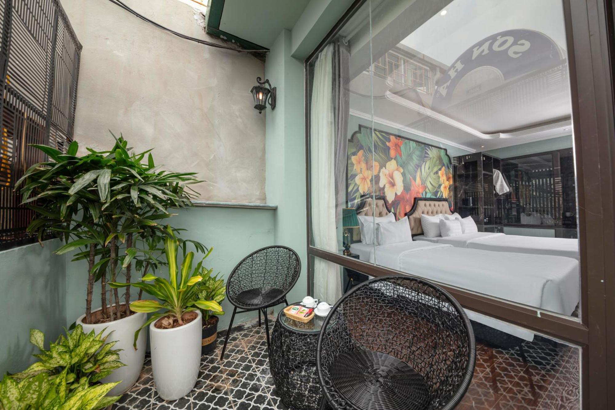 Madelise Amica Hotel And Travel Hanoï Extérieur photo