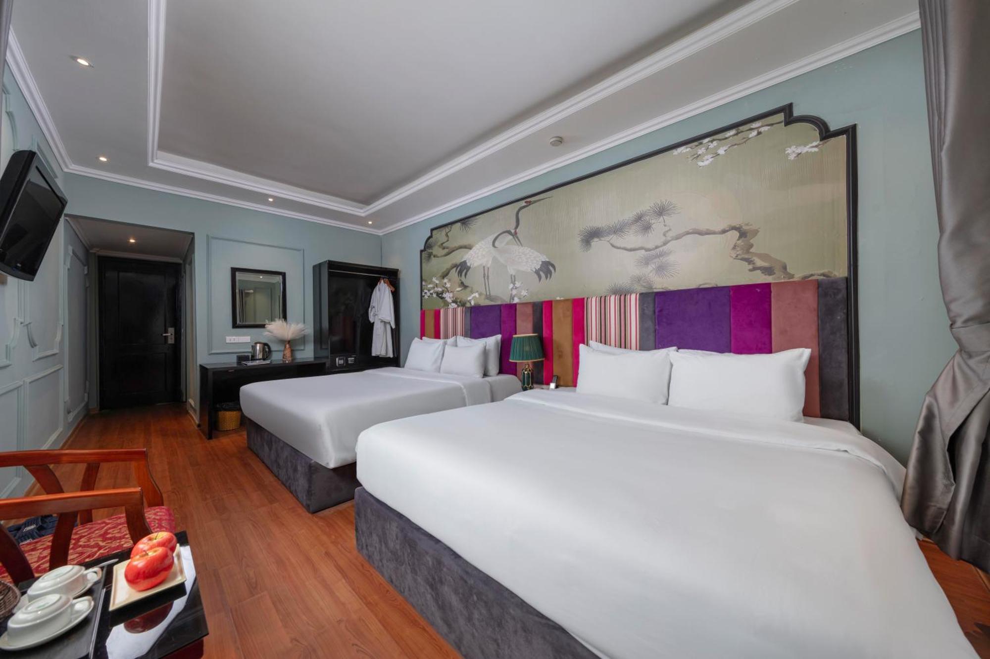 Madelise Amica Hotel And Travel Hanoï Extérieur photo